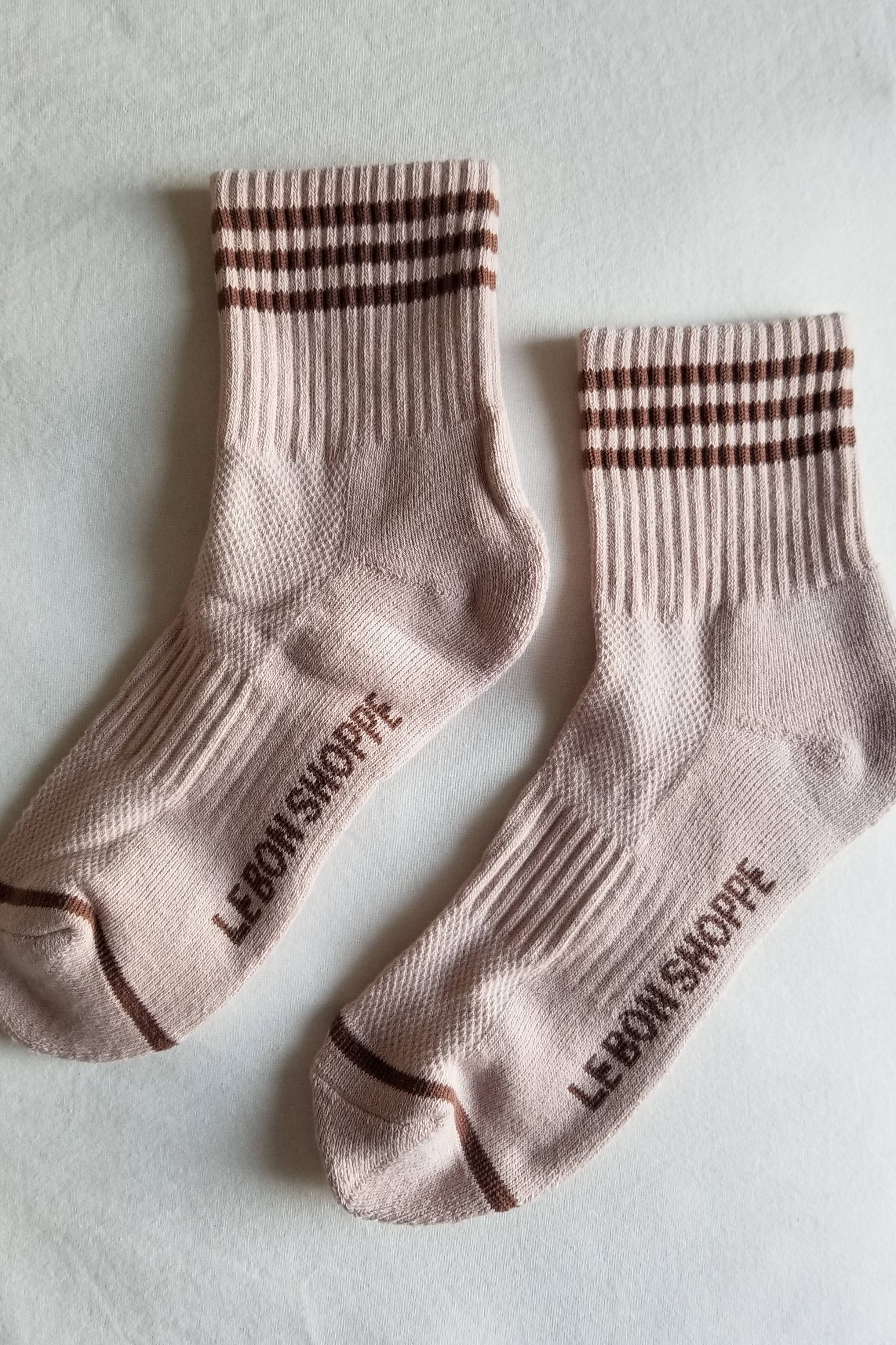 Le Bon Shoppe Girlfriend Socks: Mahogany