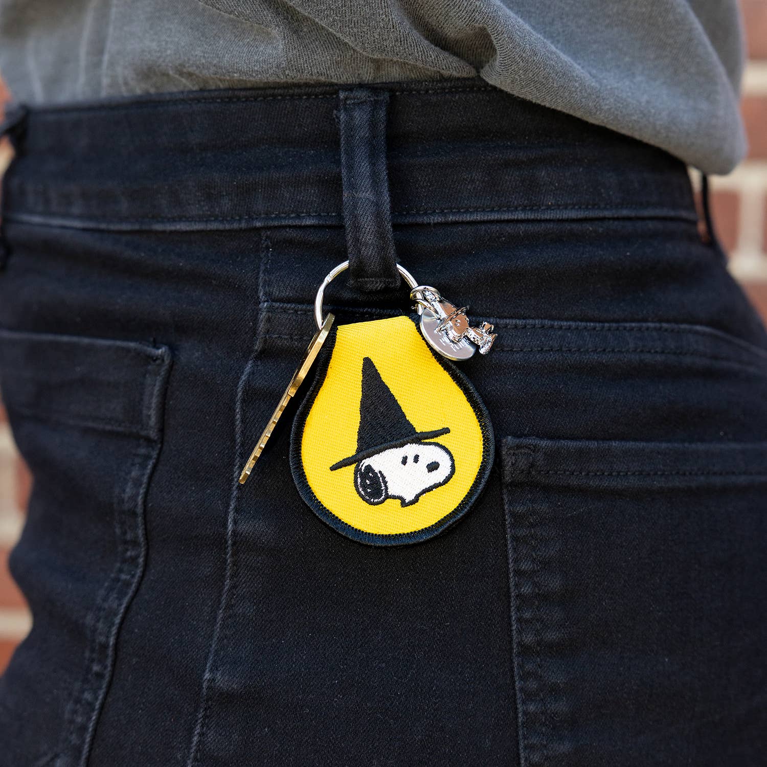 3P4 x Peanuts® Halloween - Snoopy Witch Patch Keychain