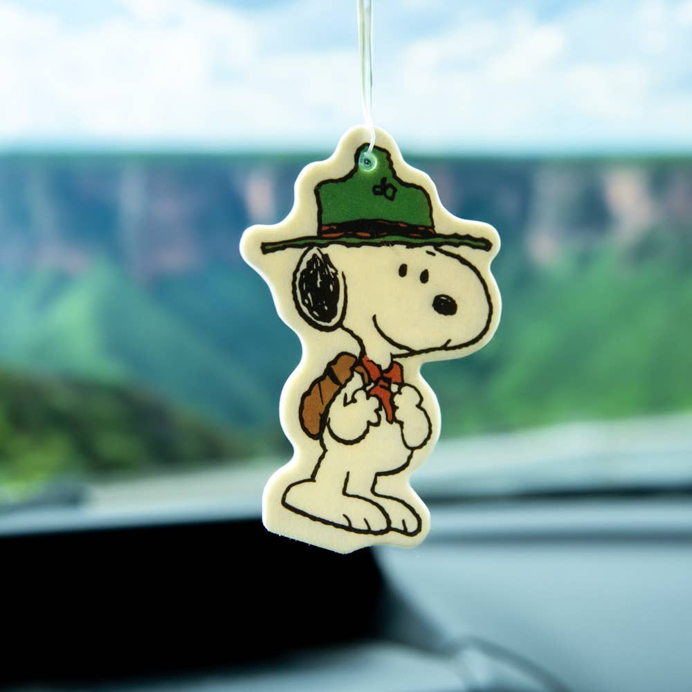 3P4 x Peanuts Snoopy Scout Air Freshener - in use