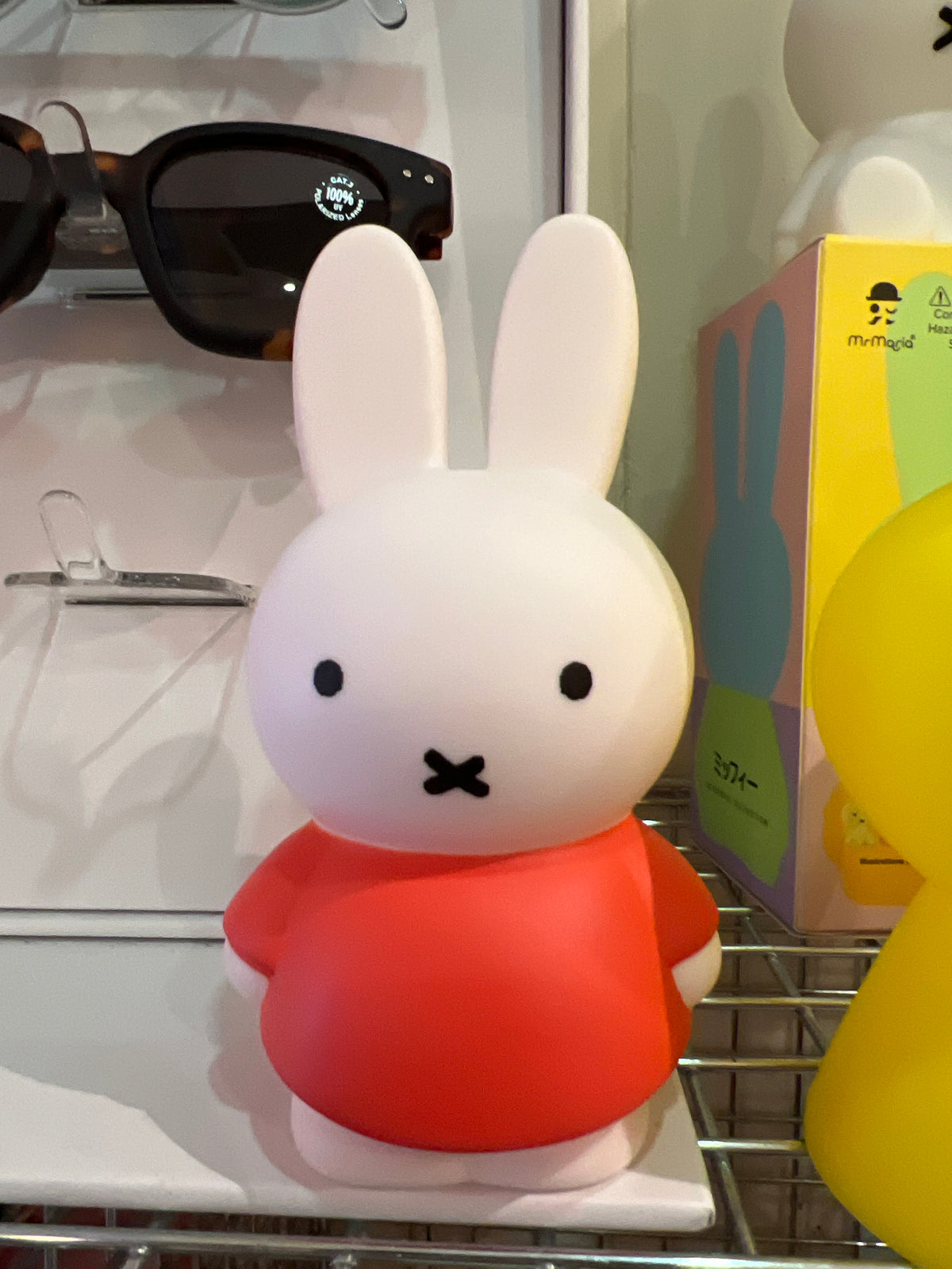Miffy classic small money box in red
