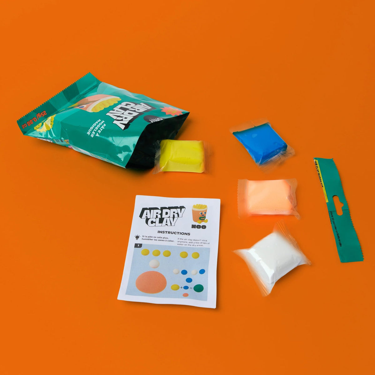 Inside the OMY Noo air dry clay kit