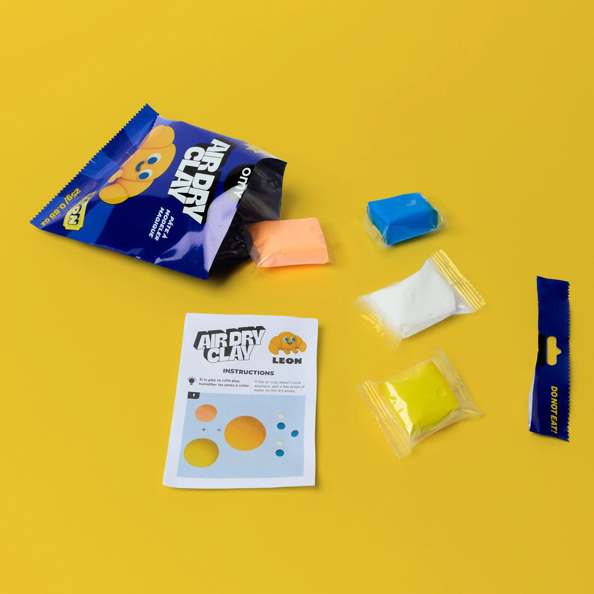 Inside the OMY Leon air dry clay kit
