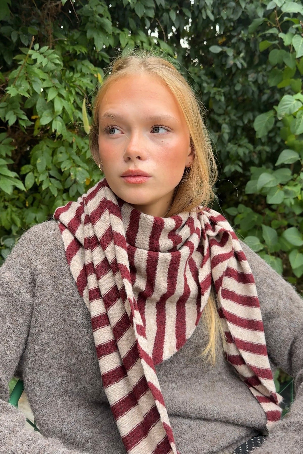 Nordic Stripe triangle scarf in bordeaux and taupe