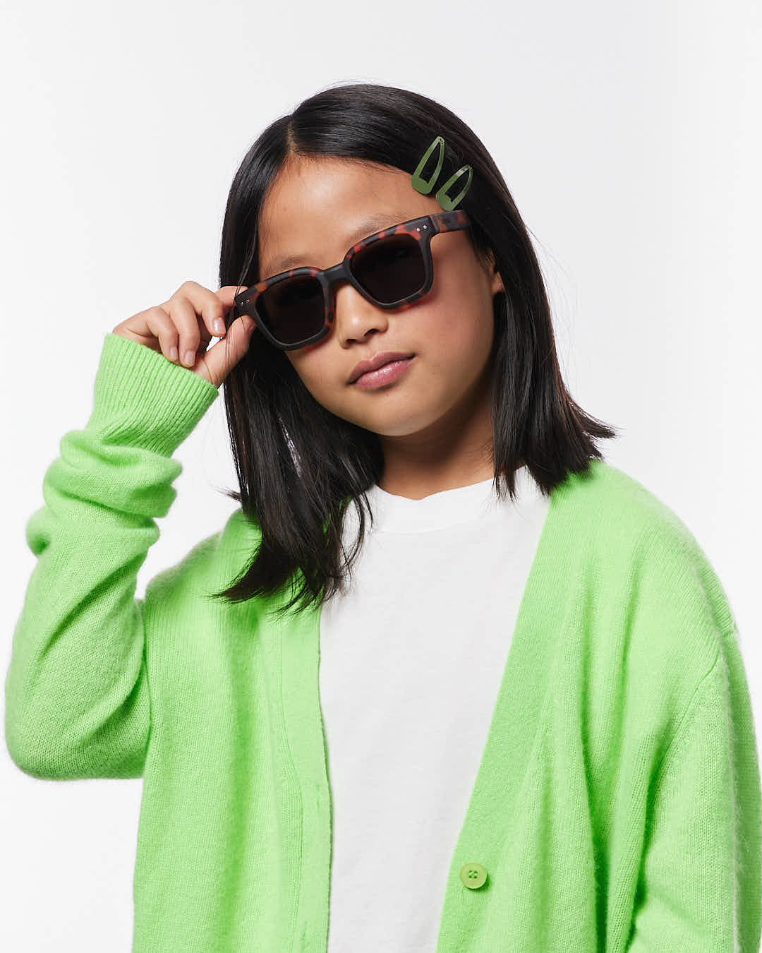 IZIPIZI Junior Road tortoise sunglasses ages 7–11 — child wearing front