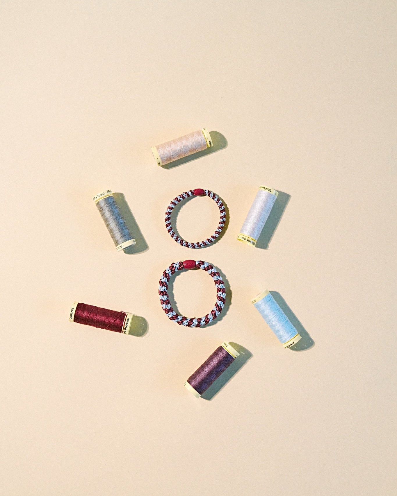 KKNEKKI Slim Rosewood Seablue Glitter Hair Bobble lifestyle shot