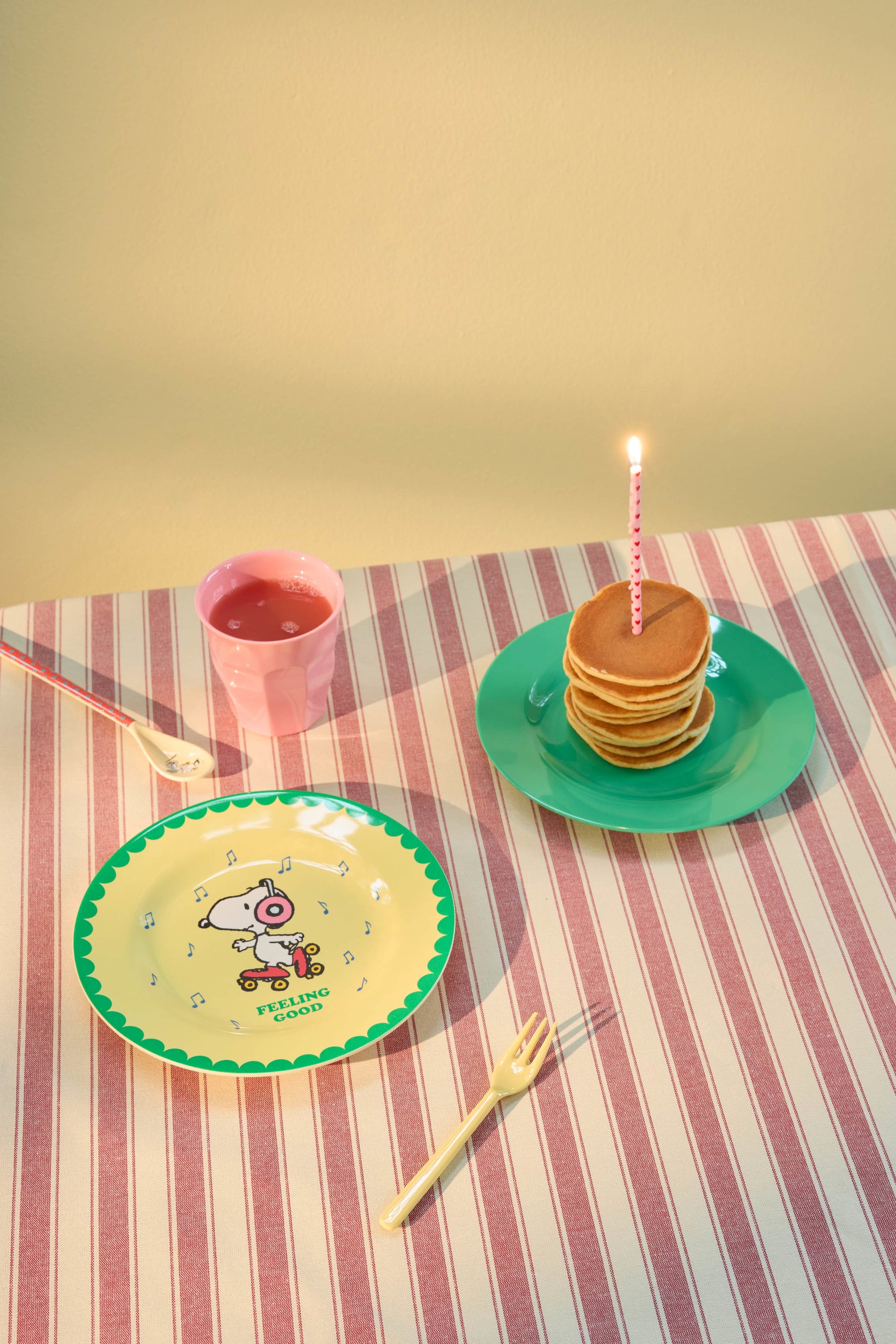 Snoopy Plate Yellow