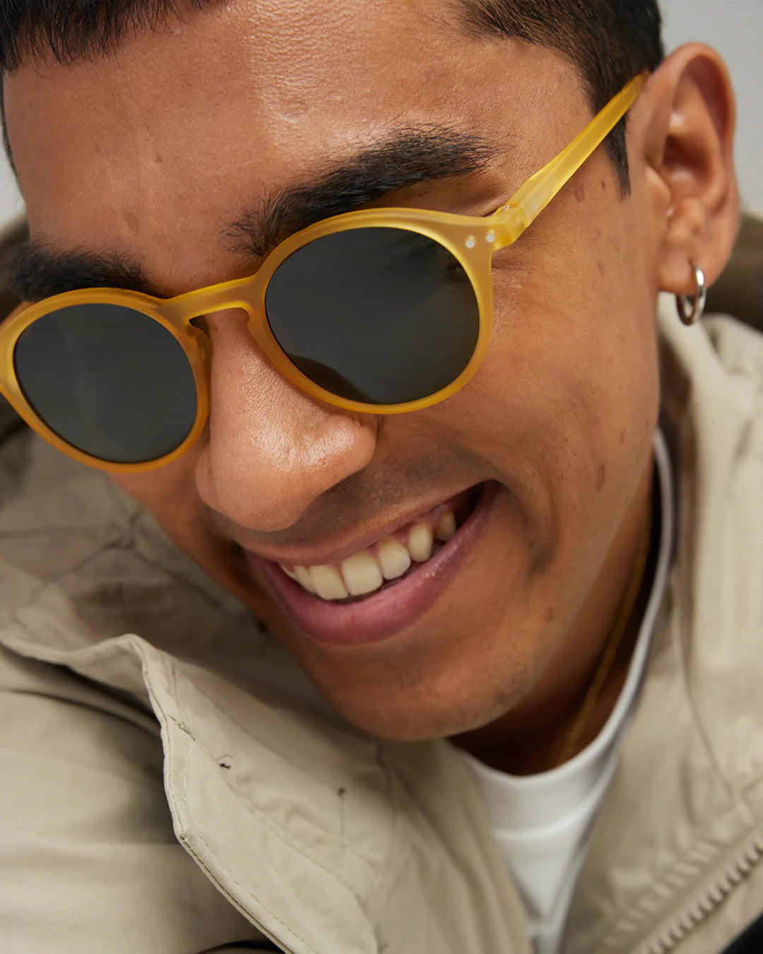 IZIPIZI #D yellow honey sunglasses — lifestyle shot