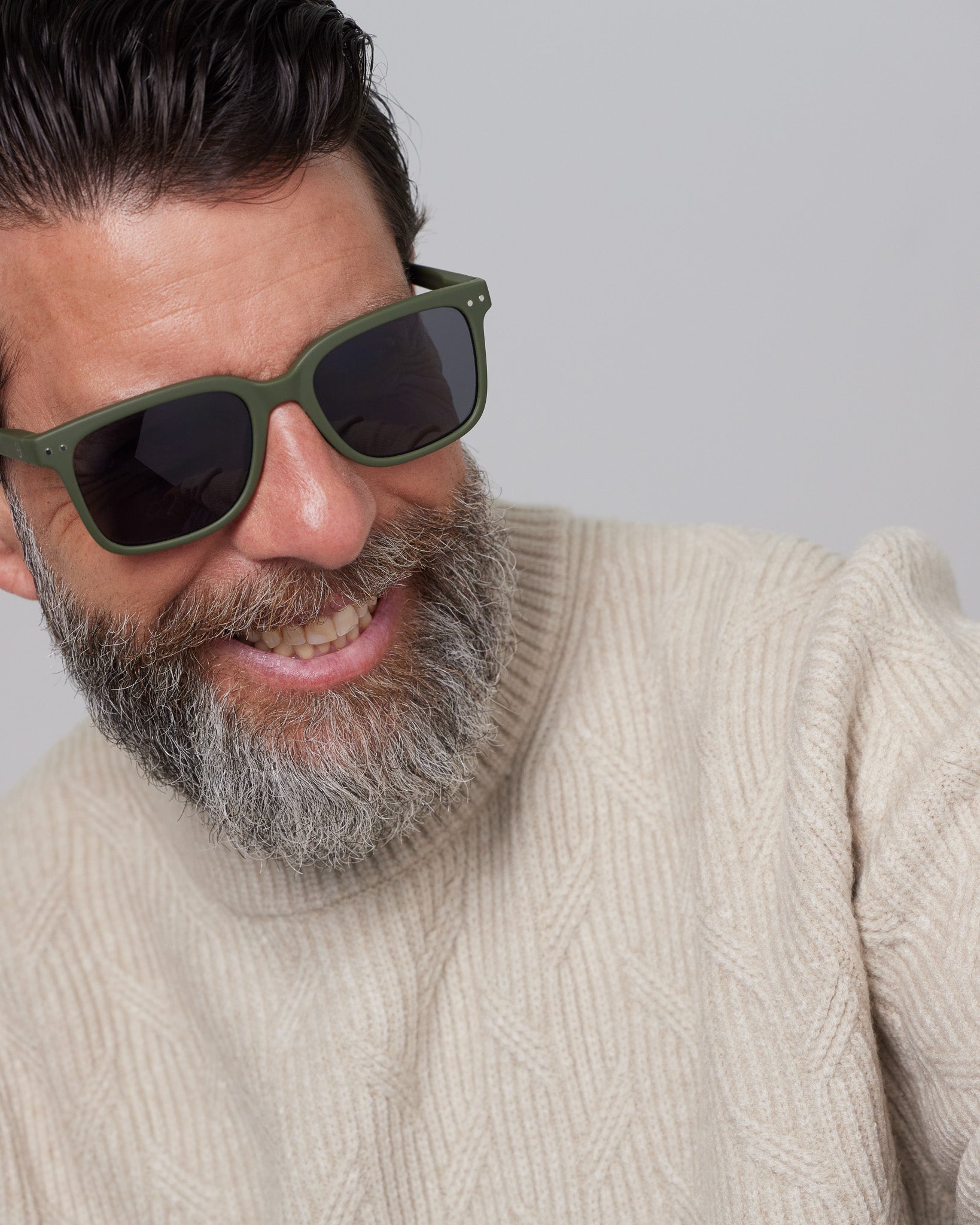 IZIPIZI #L khaki green sunglasses — lifestyle shot