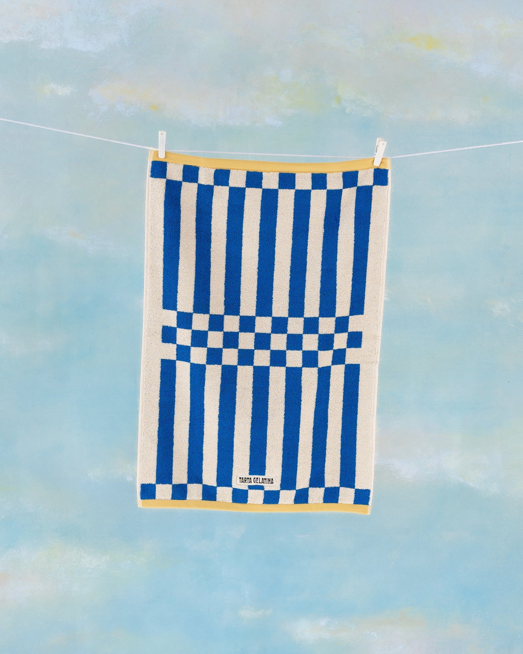 Clubhouse bath towel blue, close-up of stripe pattern detail