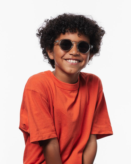 IZIPIZI Junior frozen blue sunglasses ages 7–11 — three-quarter view