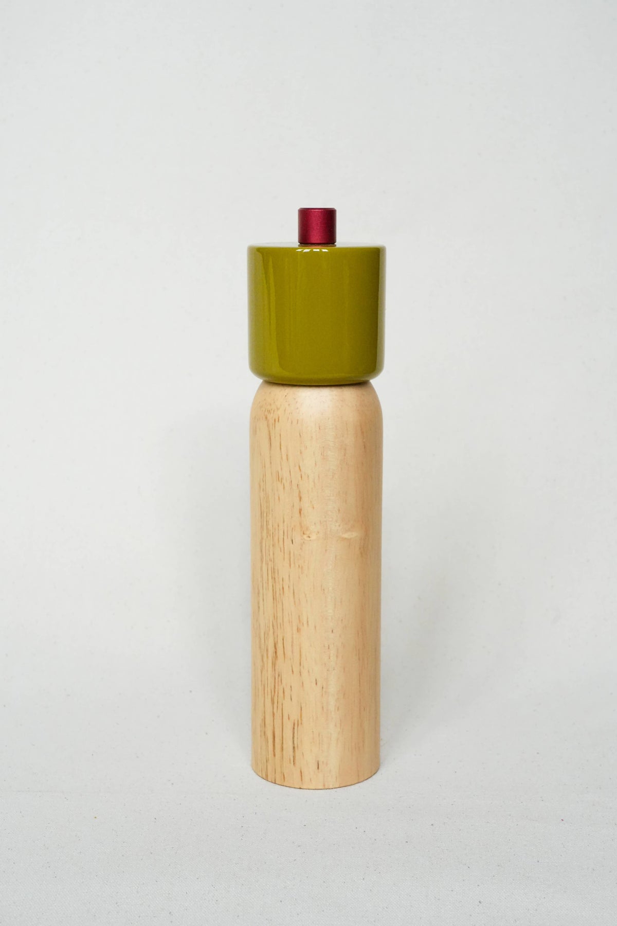 Salt & Pepper Grinder - Olive & Red: Medium