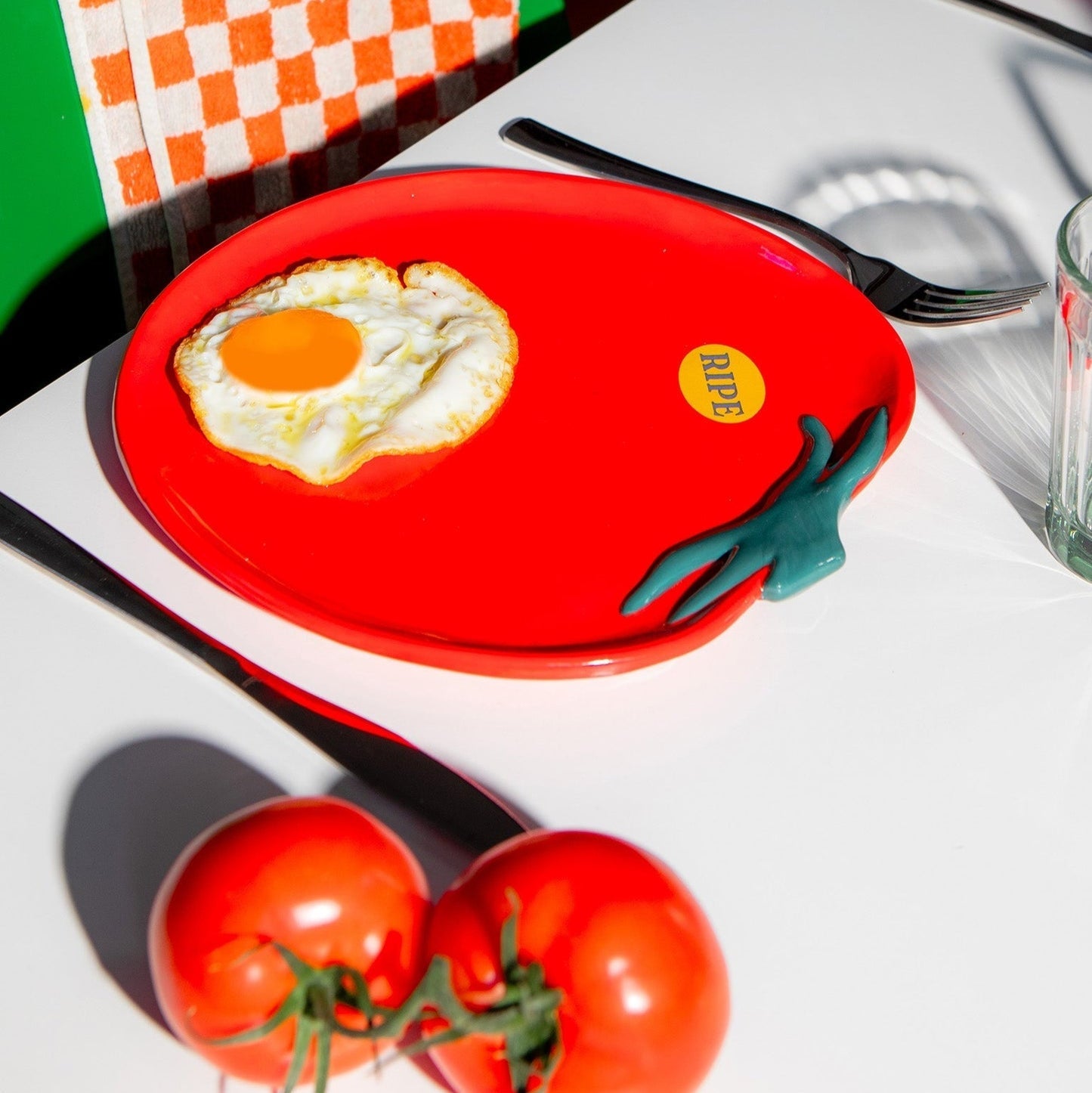 Farmers Market Tomato Plate - Modern Love Store Glasgow Modern Love Store Glasgow