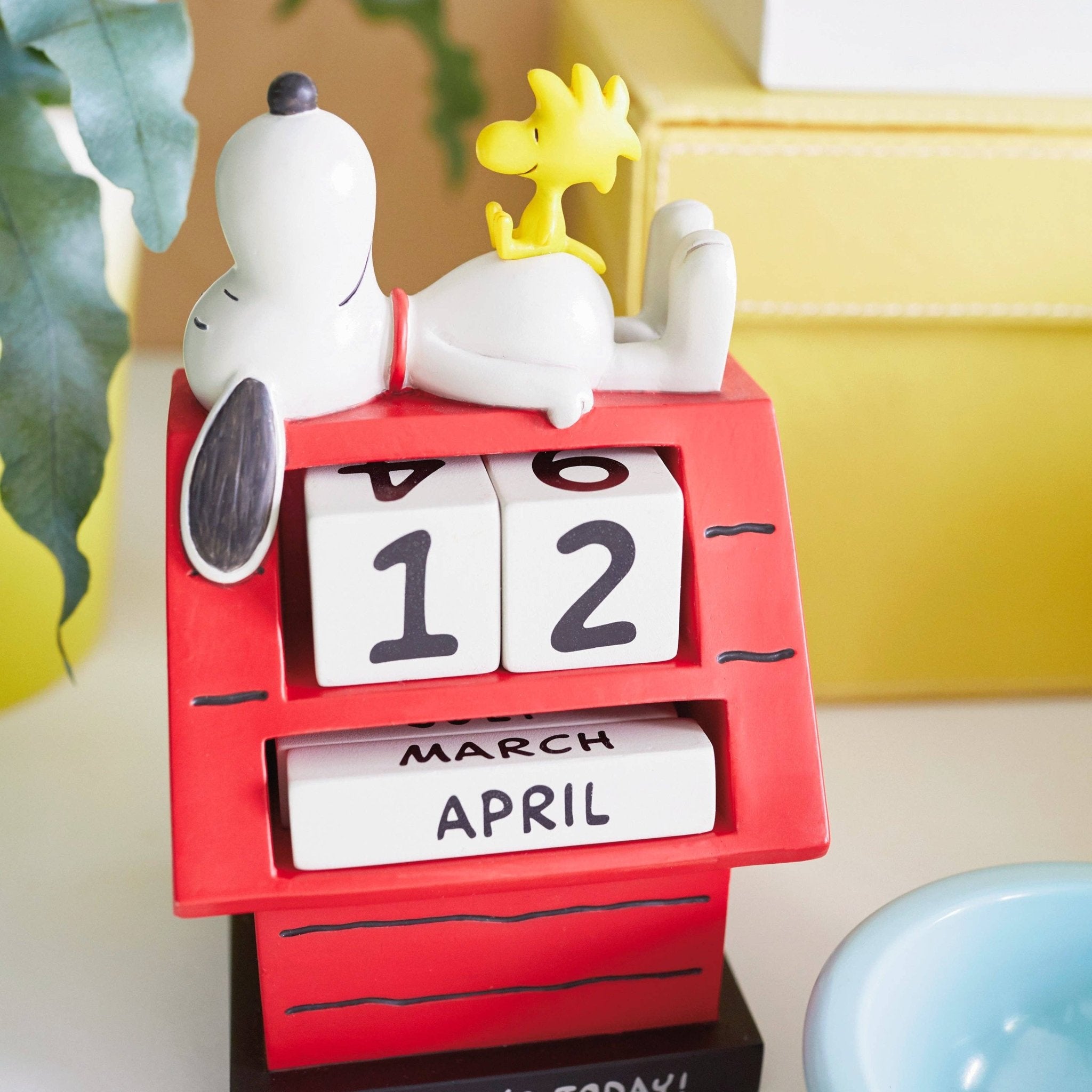 Peanuts™ Snoopy & Woodstock Perpetual Doghouse Calendar - Hallmark Modern Love Store Glasgow