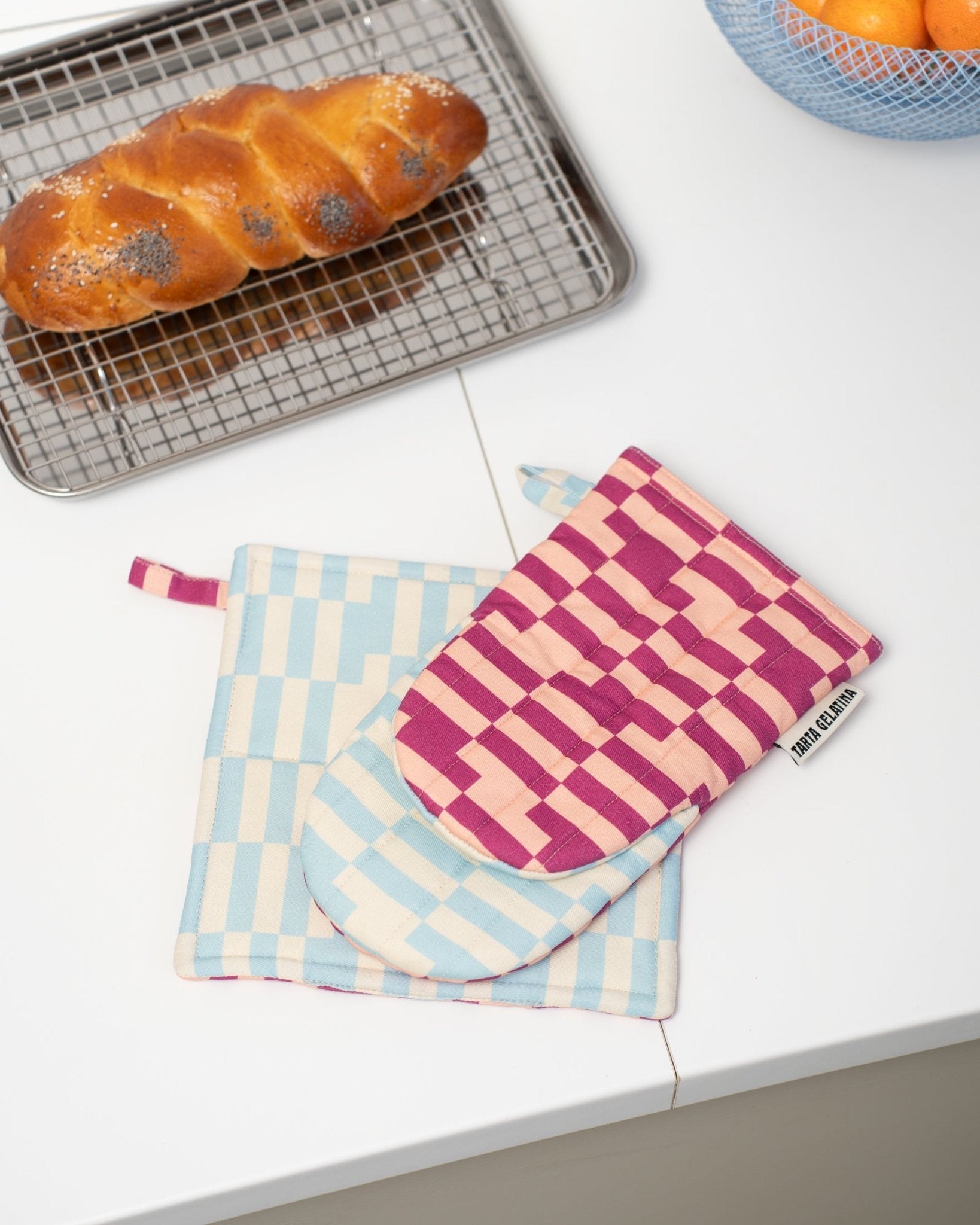 Pot Holder - Pink and Blue - Oven Mitts Tarta Gelatina Modern Love Store Glasgow