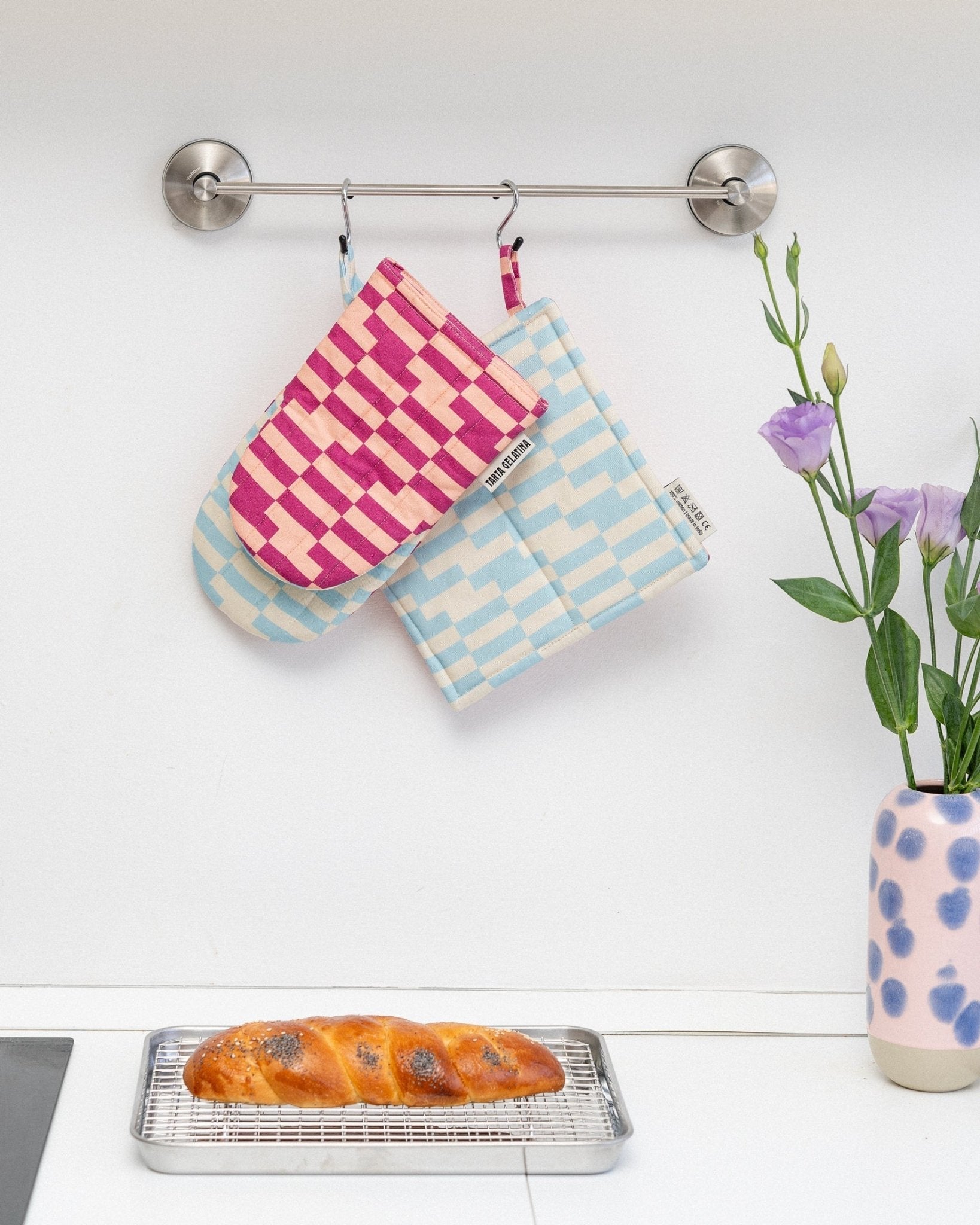 Pot Holder - Pink and Blue - Oven Mitts Tarta Gelatina Modern Love Store Glasgow