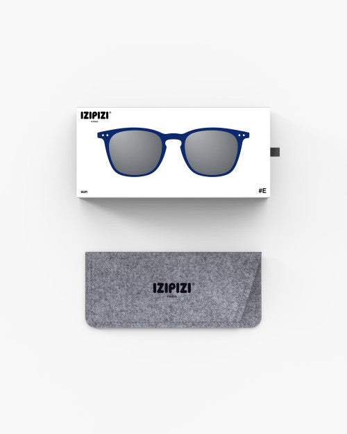 IZIPIZI #E midnight blue sunglasses — lifestyle shot