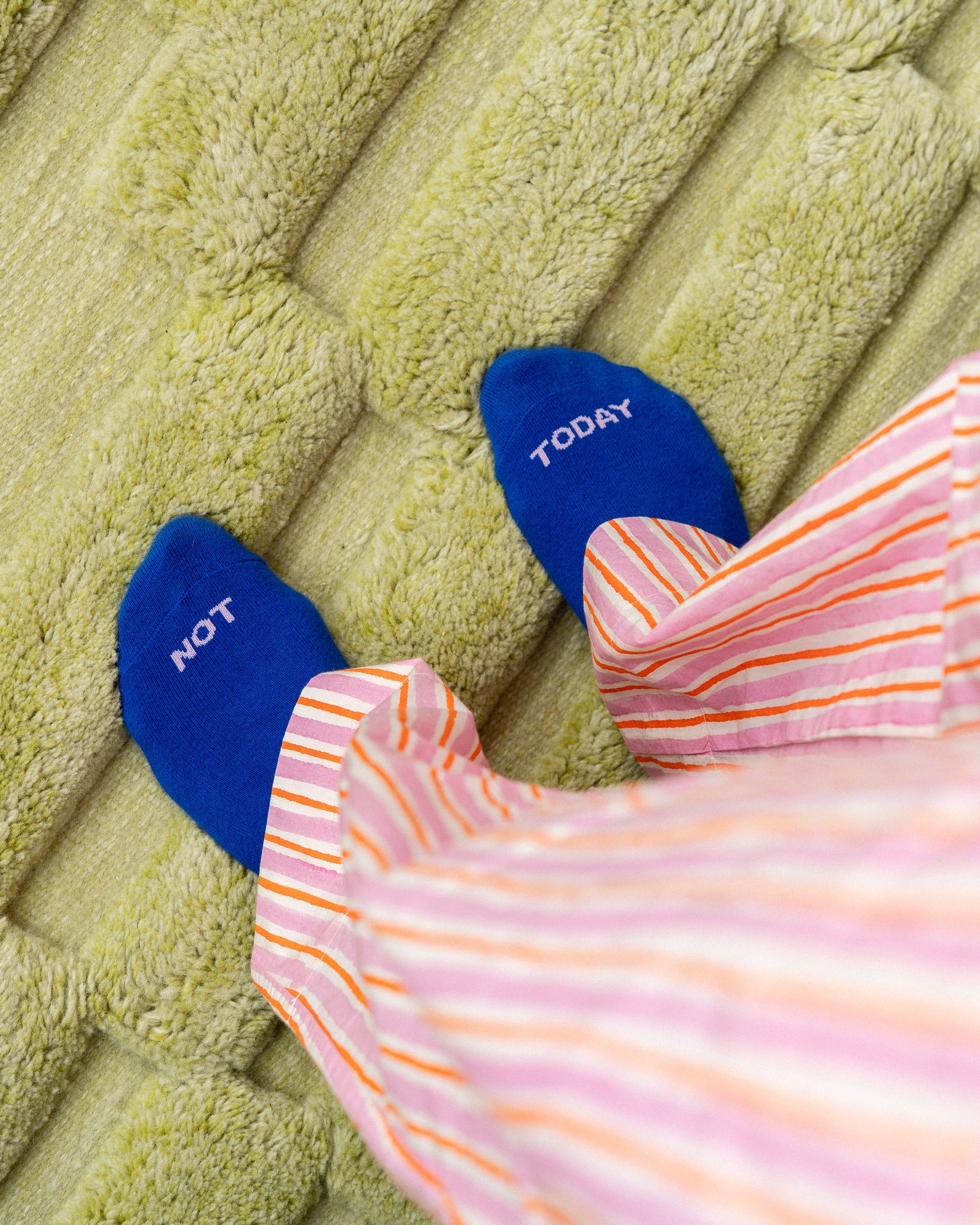 Tarta Gelatina Not Today socks worn on feet